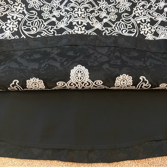 Floral Embroidered Black & White Sleeveless Dress. Size Small. - Picture 9 of 12